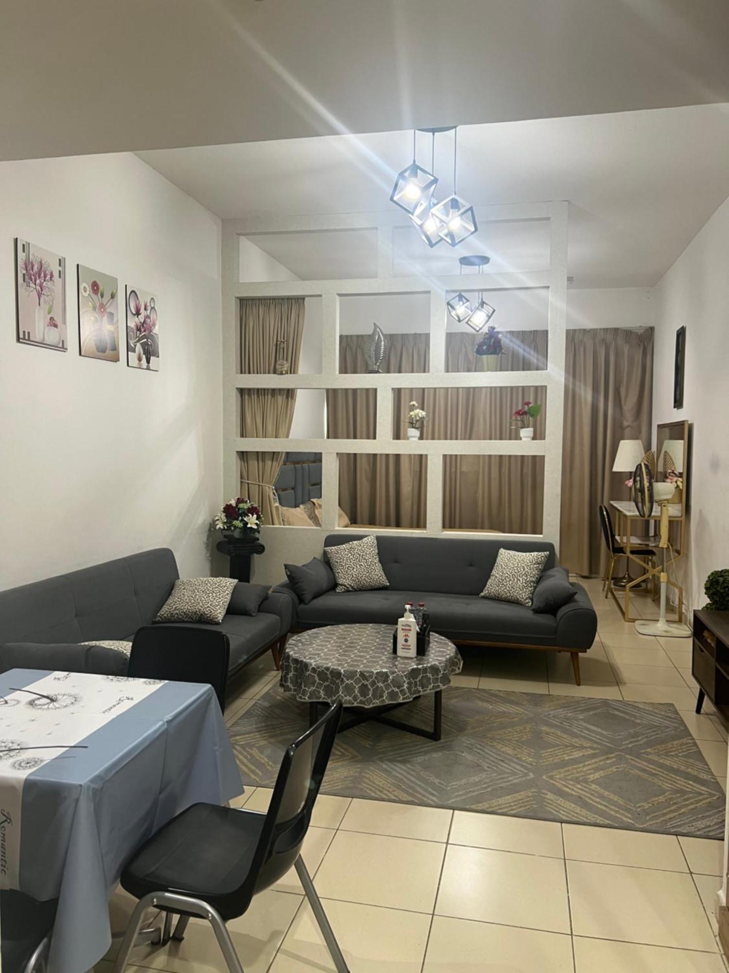 Reem 1 Apartment Ajman Ngoại thất bức ảnh